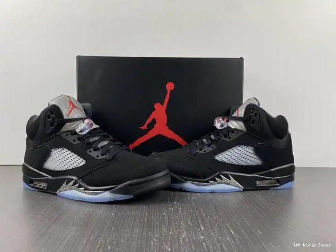 1st Kicks Shoes (2016) Retro Metallic Jordan 845035-003 Black 5 0502